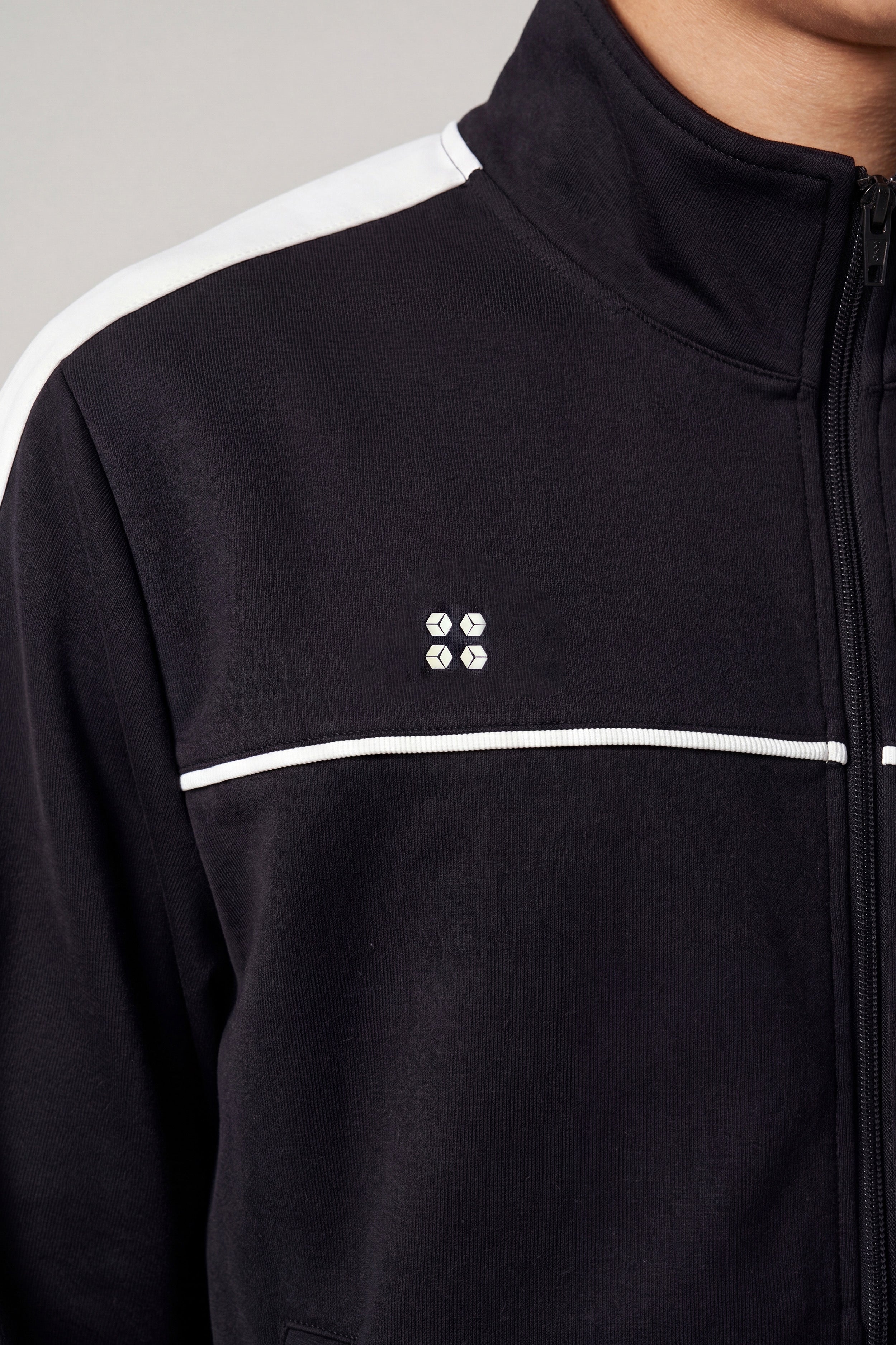 Xeist Tearaway Jacket - Black
