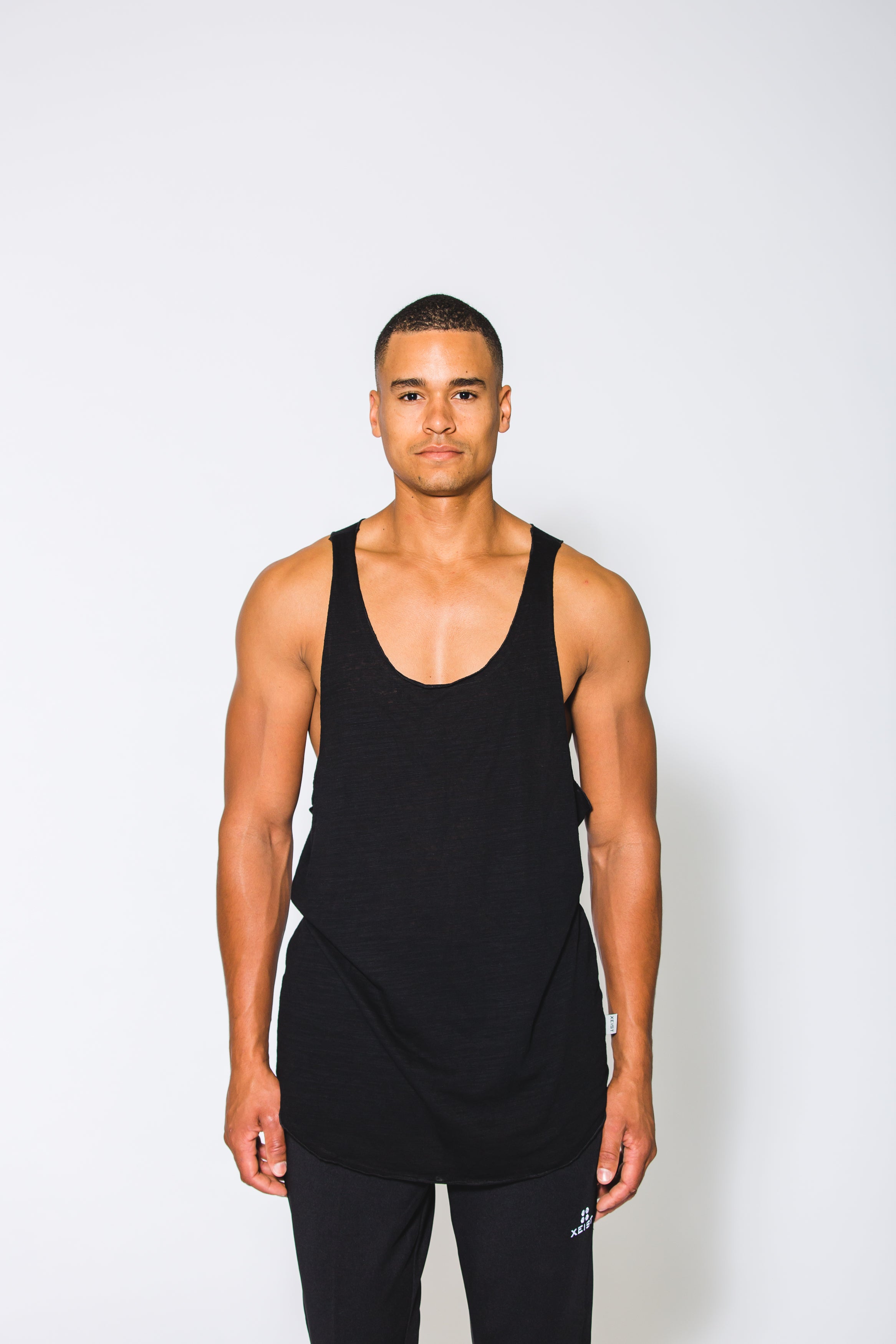 Black Essential Tank - Xeist