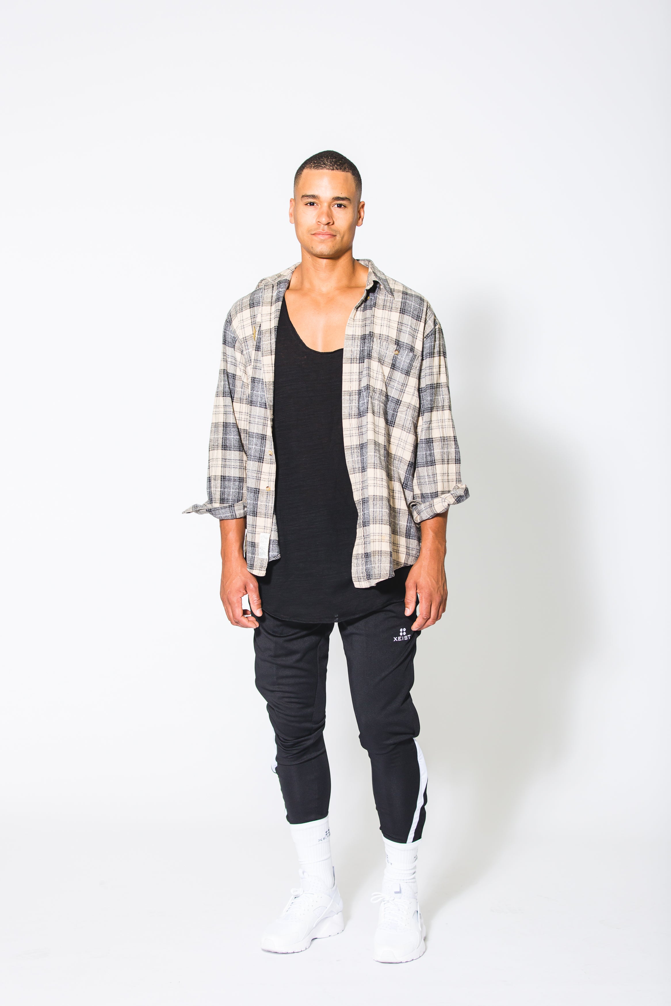 Black Essential Tank - Xeist